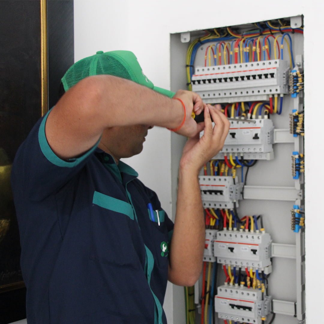 Primo Home Services Electrician at work in Arabian Ranches